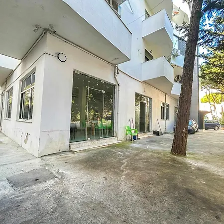 Dopamine 729 Apartamento Golem (Tirana)
