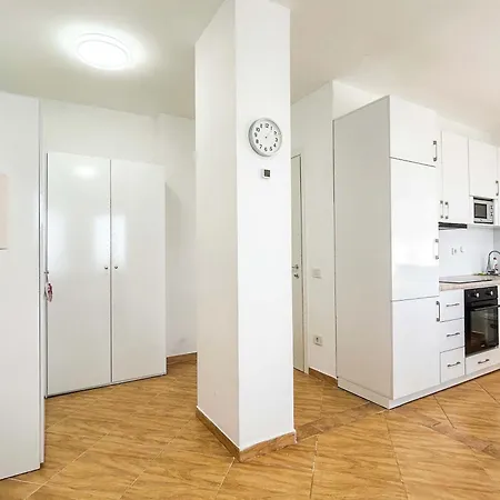 Dopamine 729 Apartamento Golem (Tirana)