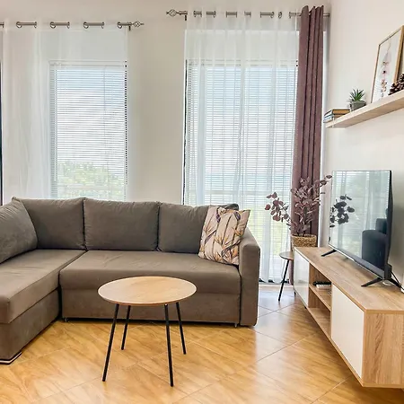 Dopamine 729 Apartamento Golem (Tirana)